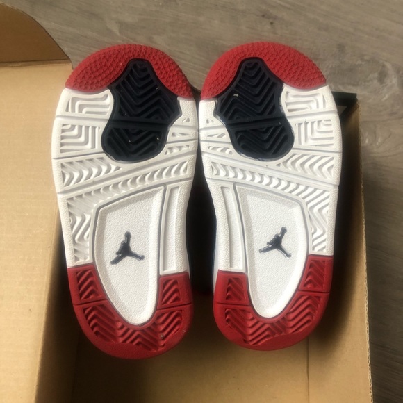 Jordan Retro 4 - Picture 4 of 4